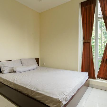 Dago Suites Syariah Cikarang Mitra Reddoorz Бекаси Екстериор снимка