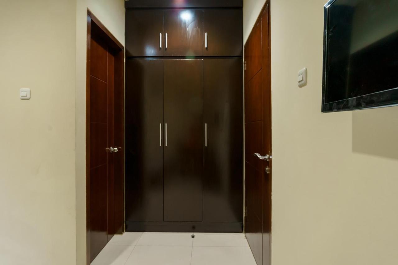 Dago Suites Syariah Cikarang Mitra Reddoorz Бекаси Екстериор снимка