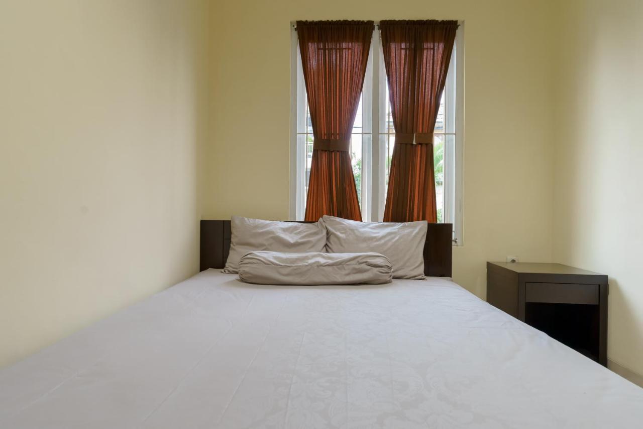 Dago Suites Syariah Cikarang Mitra Reddoorz Бекаси Екстериор снимка